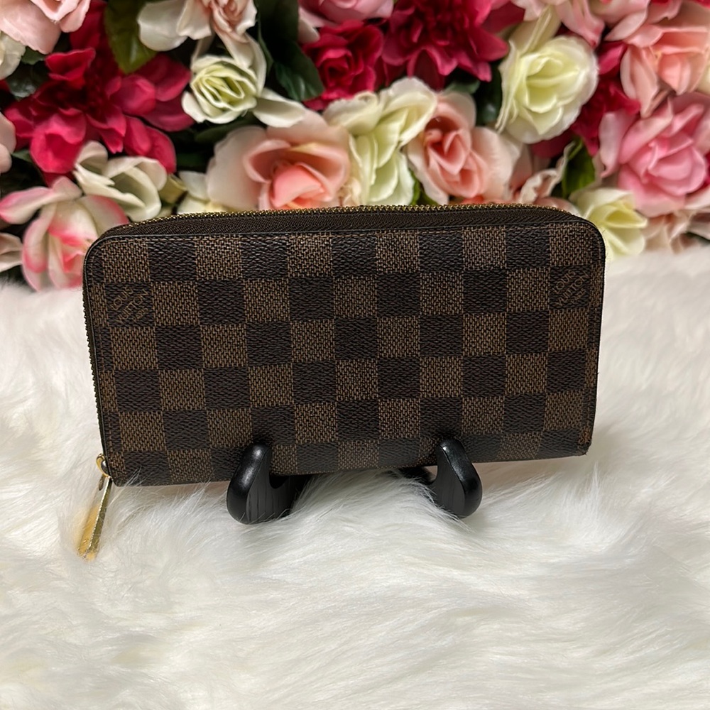 Classic Brown Check Zip-Around Wallet